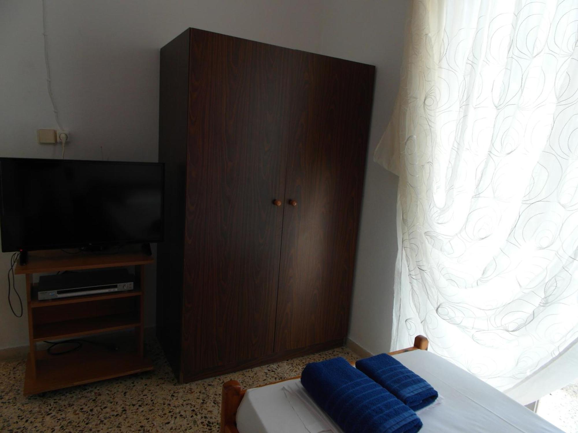 Eri Studios Agia Marina  Стая снимка